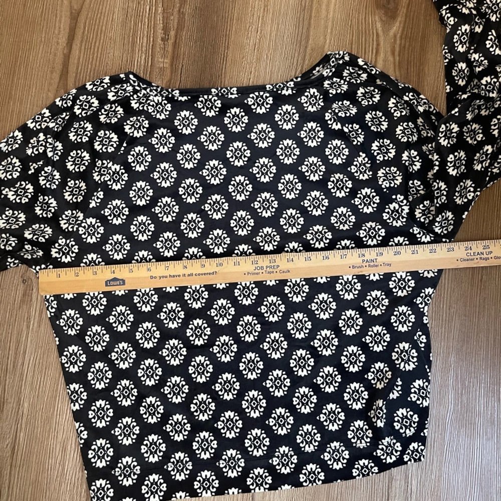 Loft Geo Velour Balloon Sleeves Black and White Top Size Large - Picture 11 of 14